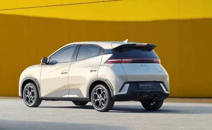 A representative image of the City Car vehicle category available for rent in Bali.